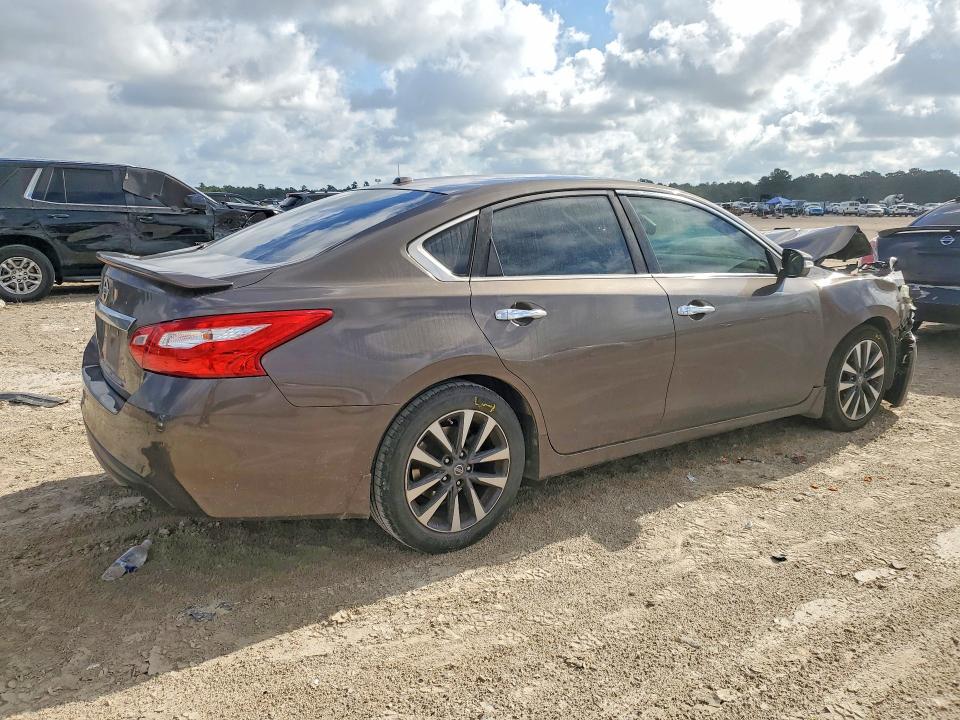 Photo 3 from auction – 2016 NISSAN ALTIMA with VIN 1N4AL3AP4GC127924