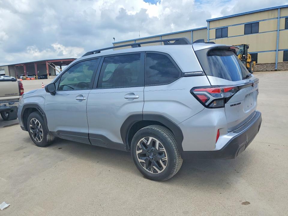 Photo 2 from auction – 2025 SUBARU FORESTER with VIN JF2SLDBC8SH427639