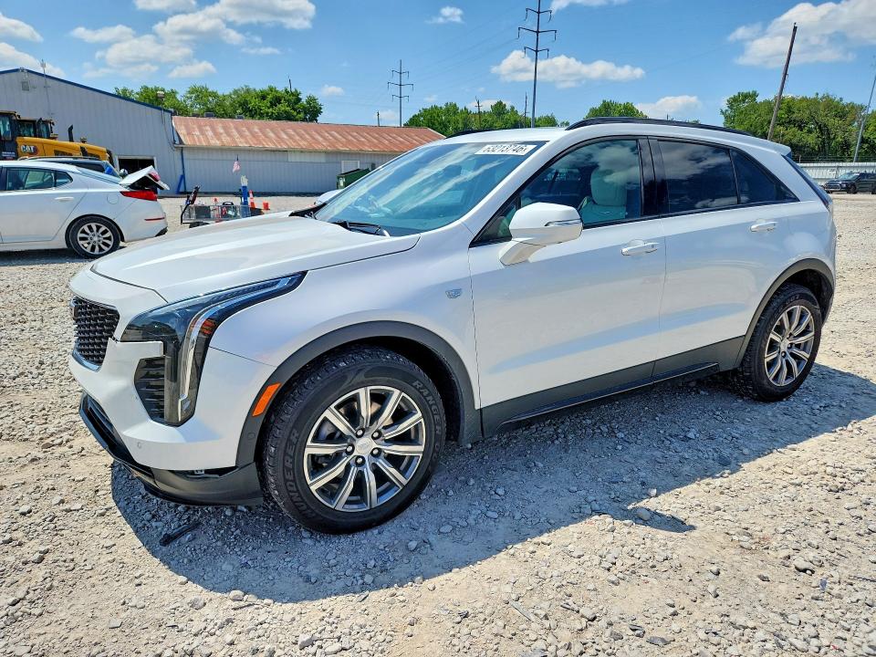 CADILLAC XT4 2022 with VIN 1GYFZFR49NF105434 - Photo from auction