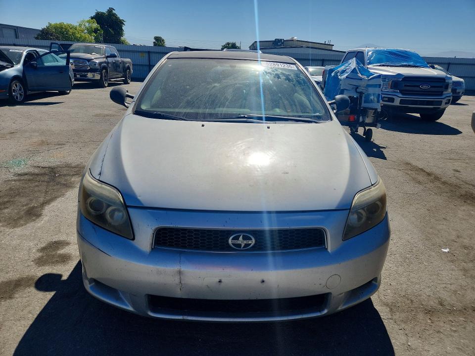 Photo 5 from auction – 2006 SCION TC with VIN JTKDE177160066828