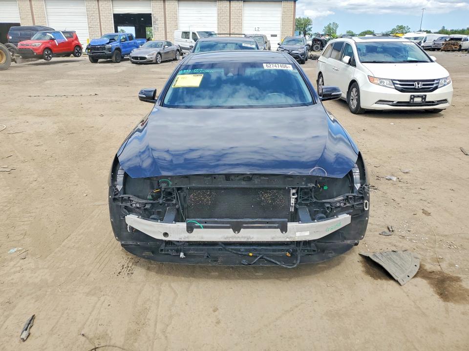 Photo 5 from auction – 2019 GENESIS G80 with VIN KMHGN4JE2KU299371
