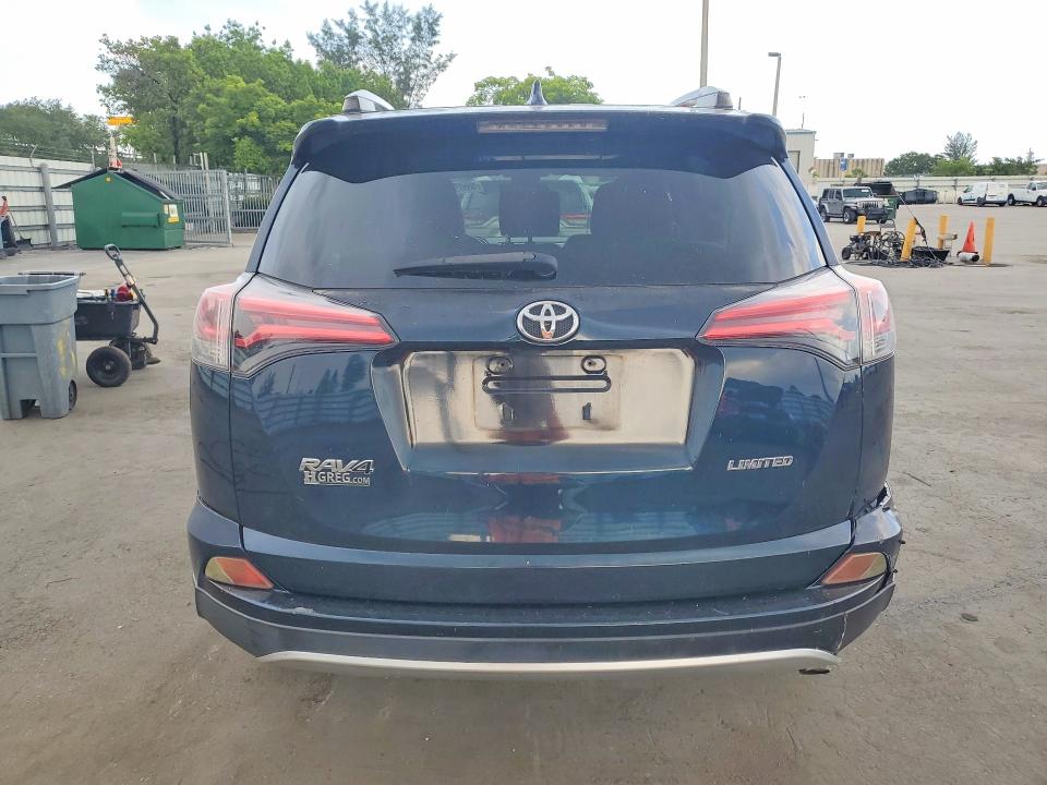 Zdjęcie 6 z aukcji – 2018 TOYOTA RAV4 z VIN JTMYFREV9JJ161744