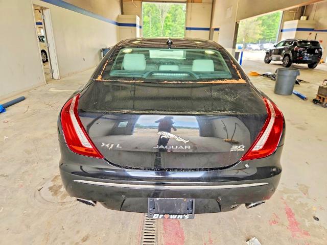 Photo 6 from auction – 2015 JAGUAR XJL with VIN SAJWJ2GD9F8V88617