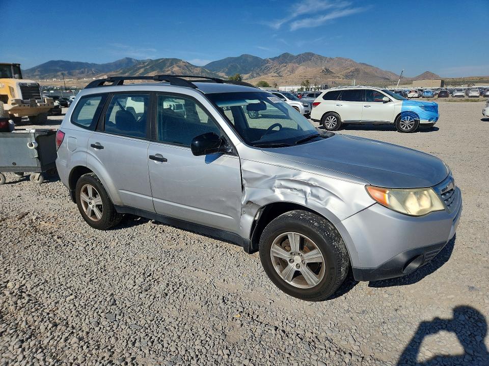 Photo 4 from auction – 2011 SUBARU FORESTER with VIN JF2SHBBC6BH774120