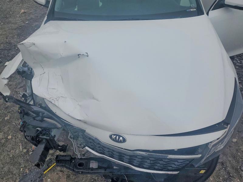Photo 11 from auction – 2020 KIA OPTIMA with VIN 5XXGU4L18LG396924