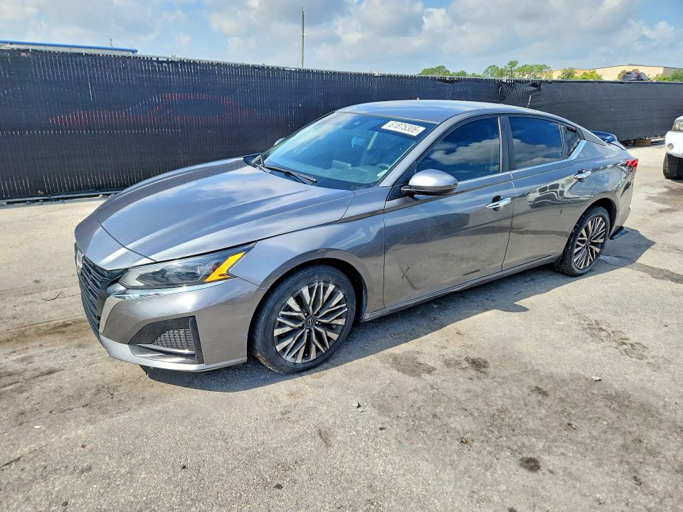 NISSAN ALTIMA 2023 with VIN 1N4BL4DV6PN318883 - Photo from auction
