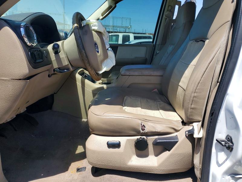 Photo 7 from auction – 2005 FORD EXPEDITION with VIN 1FMFU175X5LA68801