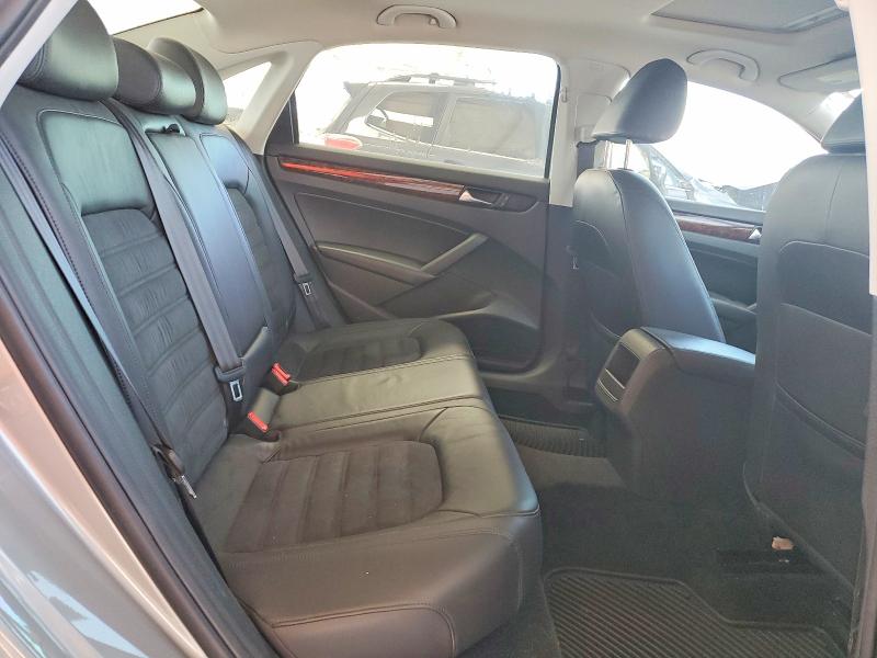 Photo 10 from auction – 2012 VOLKSWAGEN PASSAT with VIN 1VWCH7A30CC109565