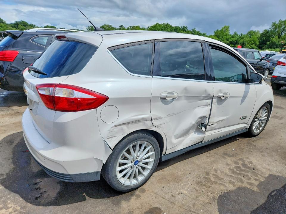 Photo 3 from auction – 2013 FORD C-MAX with VIN 1FADP5CU5DL557182