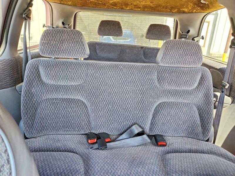 Photo 10 from auction – 2000 DODGE CARAVAN with VIN 2B4GP45G7YR718876