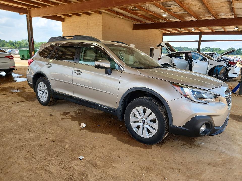 Photo 4 from auction – 2018 SUBARU OUTBACK with VIN 4S4BSAFC2J3298010