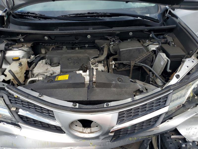Photo 12 from auction – 2015 TOYOTA RAV4 with VIN 2T3ZFREV9FW220675