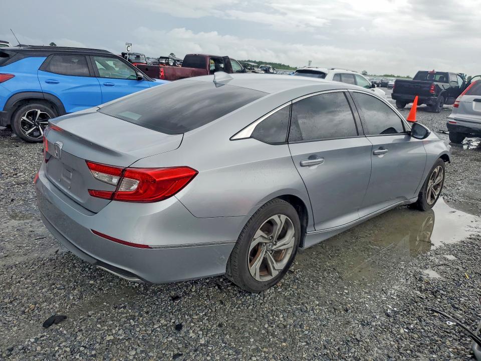 Photo 3 from auction – 2018 HONDA ACCORD with VIN 1HGCV1F41JA067878