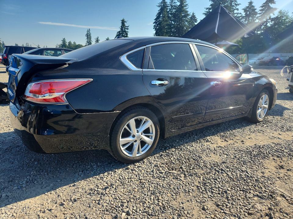 Photo 3 from auction – 2015 NISSAN ALTIMA with VIN 1N4AL3AP6FN396283