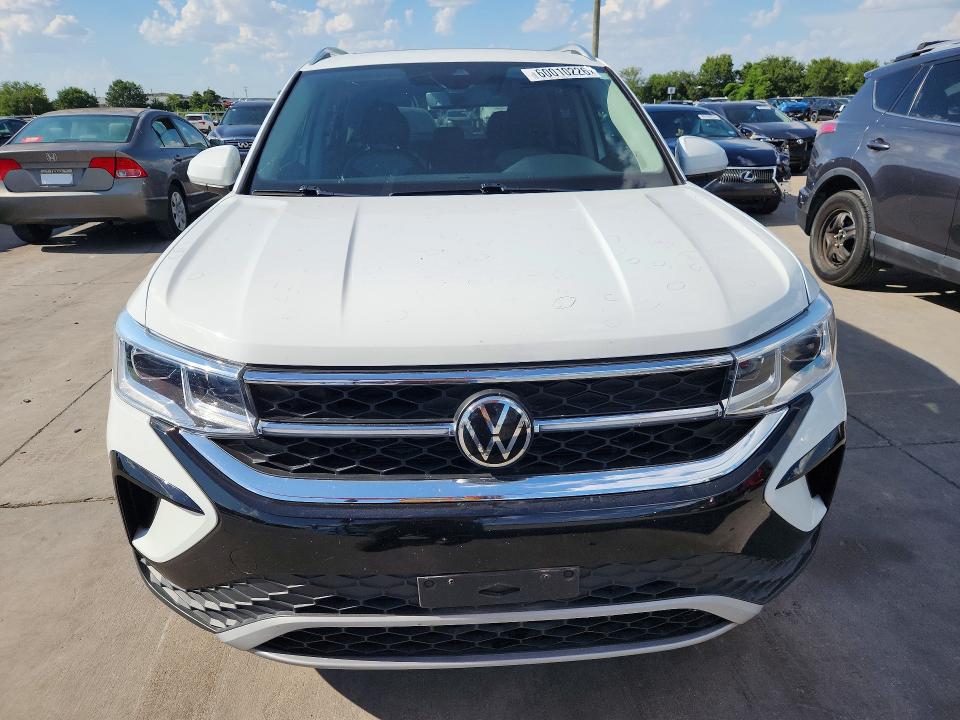 Photo 5 from auction – 2022 VOLKSWAGEN TAOS with VIN 3VV2X7B24NM045900