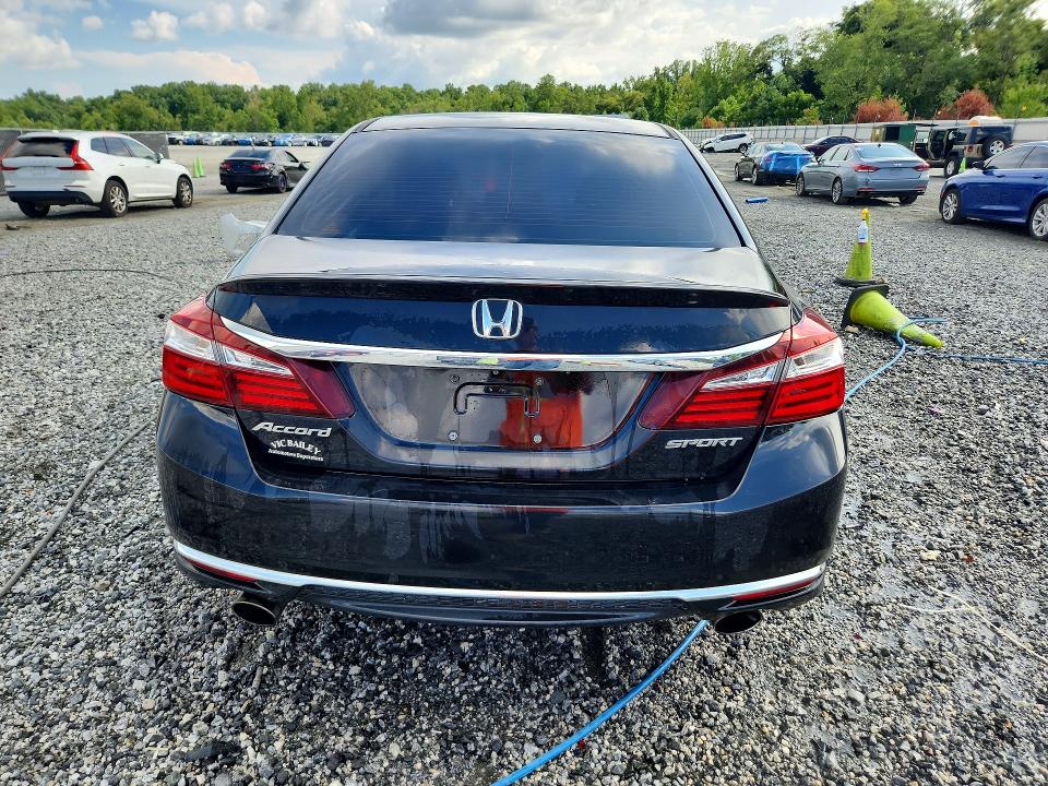 Photo 6 from auction – 2017 HONDA ACCORD with VIN 1HGCR2F53HA159880