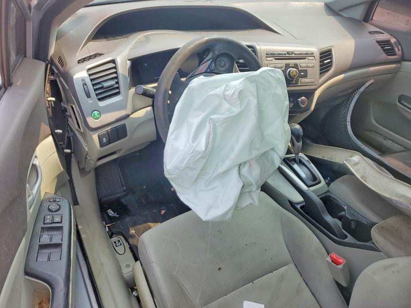 Photo 8 from auction – 2012 HONDA CIVIC with VIN 2HGFB2F53CH591655