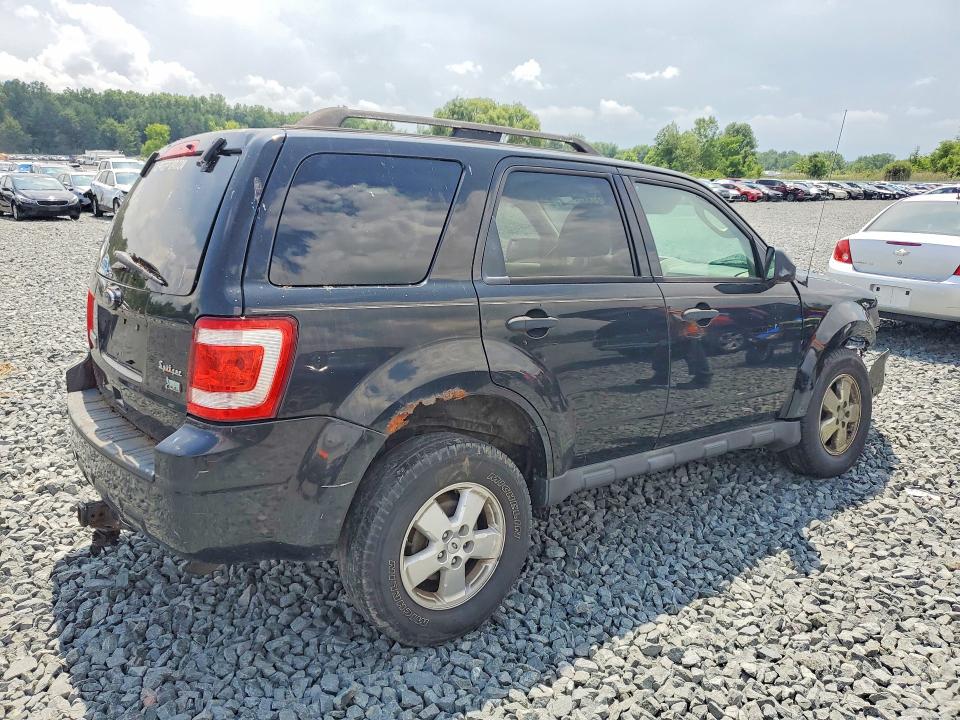 Photo 3 from auction – 2011 FORD ESCAPE with VIN 1FMCU9DG7BKC38959
