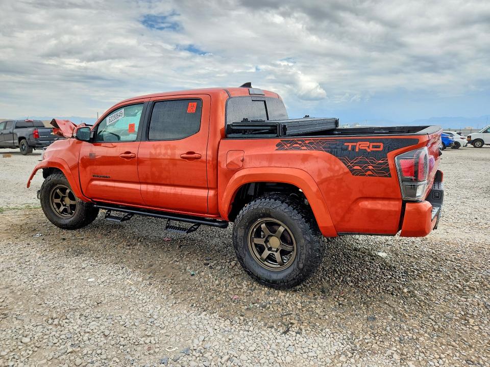 Photo 2 from auction – 2017 TOYOTA TACOMA with VIN 3TMCZ5AN6HM093240