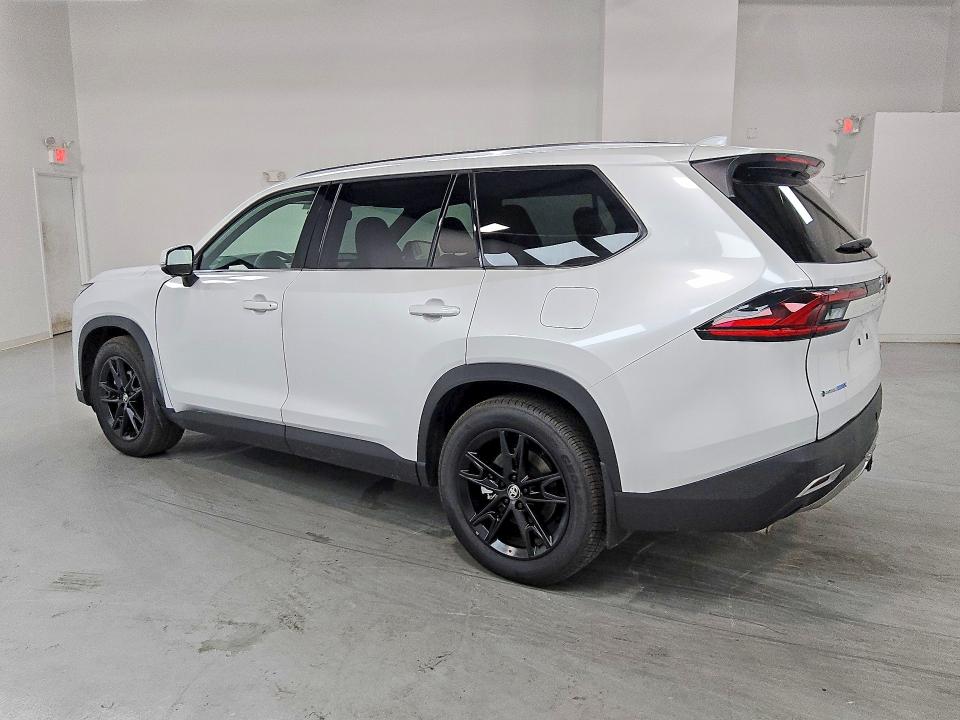 Снимка 2 от търг – 2026 TOYOTA GRAND HIGHLANDER HYBRID с VIN 5TDADAB58TS028069
