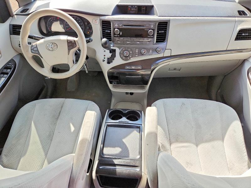Photo 8 from auction – 2011 TOYOTA SIENNA with VIN 5TDKK3DC1BS088422