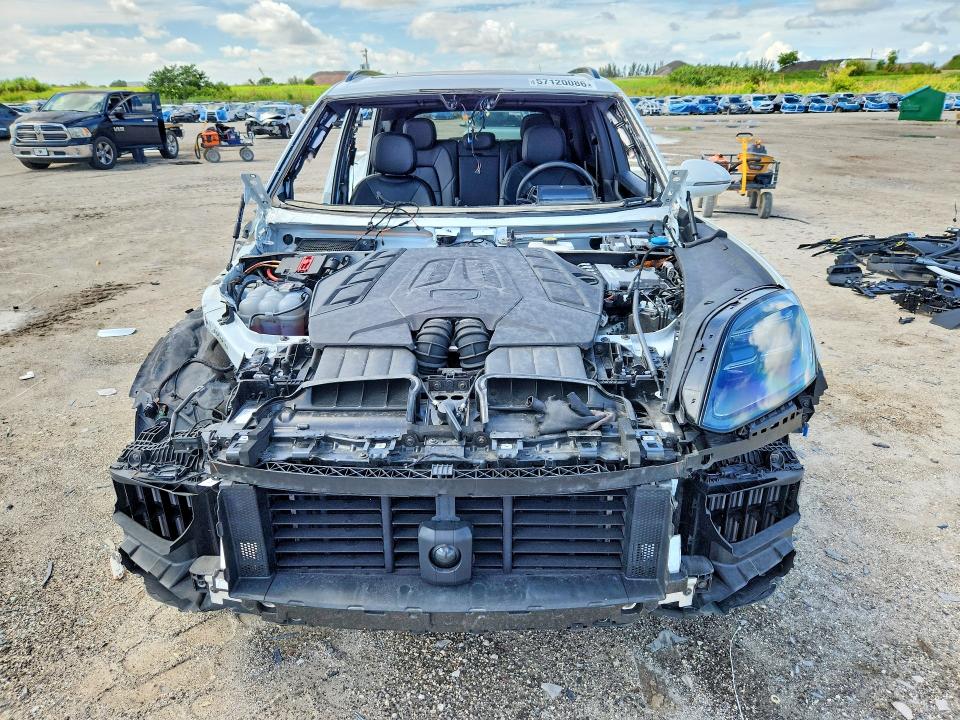 Photo 5 from auction – 2024 PORSCHE CAYENNE with VIN WP1AL2AYXRDA33796