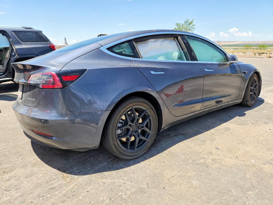 Photo 3 from auction – 2020 TESLA MODEL 3 with VIN 5YJ3E1EB2LF620238