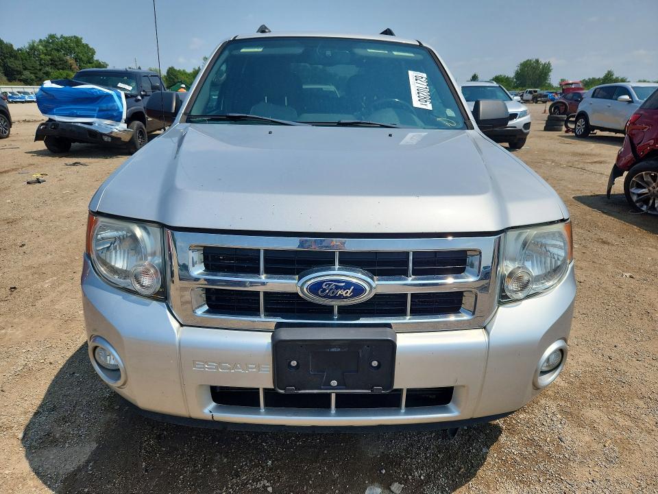 Photo 5 from auction – 2011 FORD ESCAPE with VIN 1FMCU9DG8BKA67557