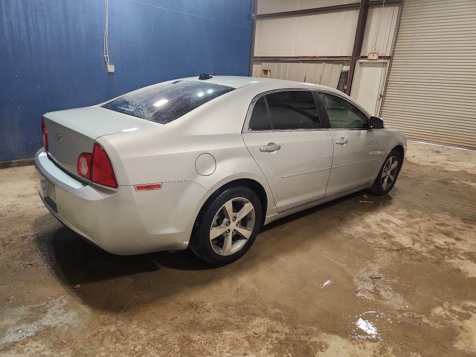 Photo 3 from auction – 2012 CHEVROLET MALIBU with VIN 1G1ZD5EU7CF340020