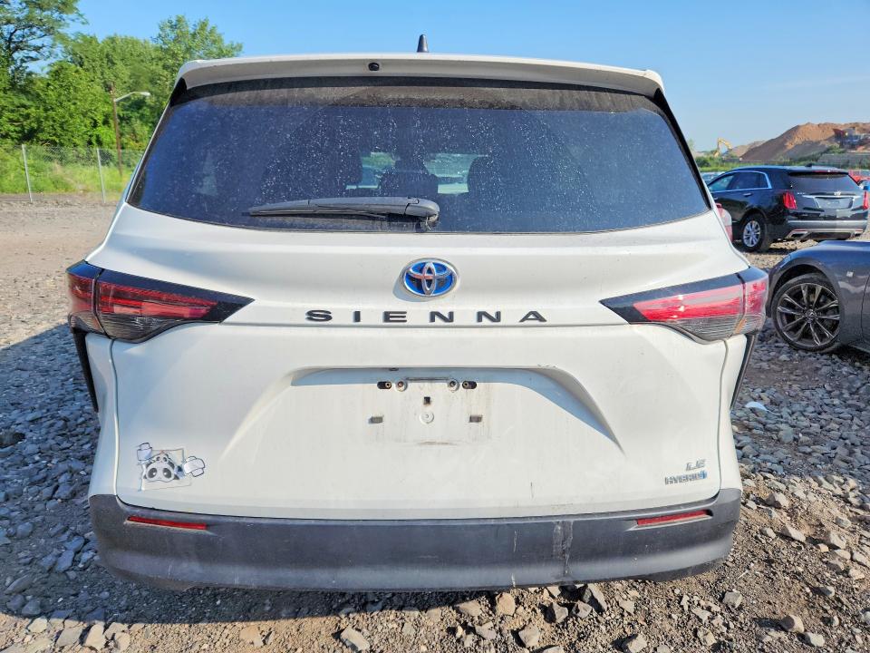 Photo 6 from auction – 2022 TOYOTA SIENNA with VIN 5TDKRKEC5NS128123