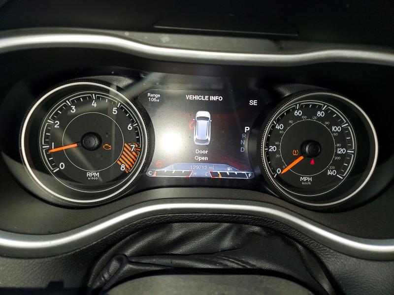 Photo 9 from auction – 2015 JEEP CHEROKEE with VIN 1C4PJMBS9FW779728