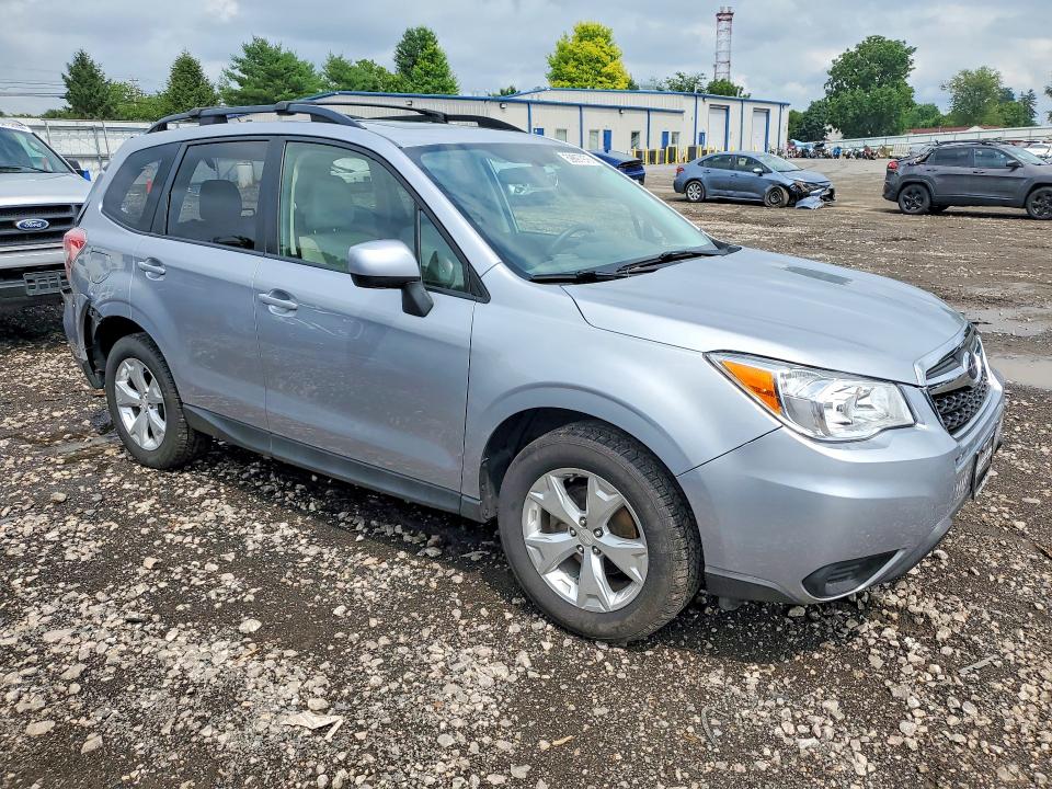 Photo 4 from auction – 2014 SUBARU FORESTER with VIN JF2SJAEC1EH403221
