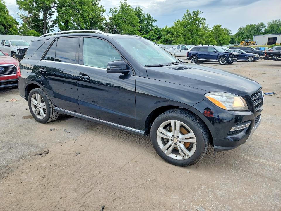 Photo 4 from auction – 2014 MERCEDES-BENZ ML with VIN 4JGDA5HB9EA429653