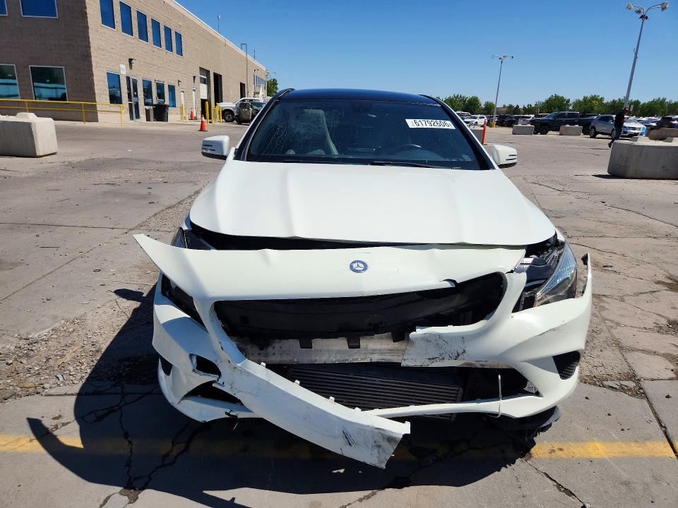 Photo 5 from auction – 2014 MERCEDES-BENZ CLA with VIN WDDSJ4EB3EN128143