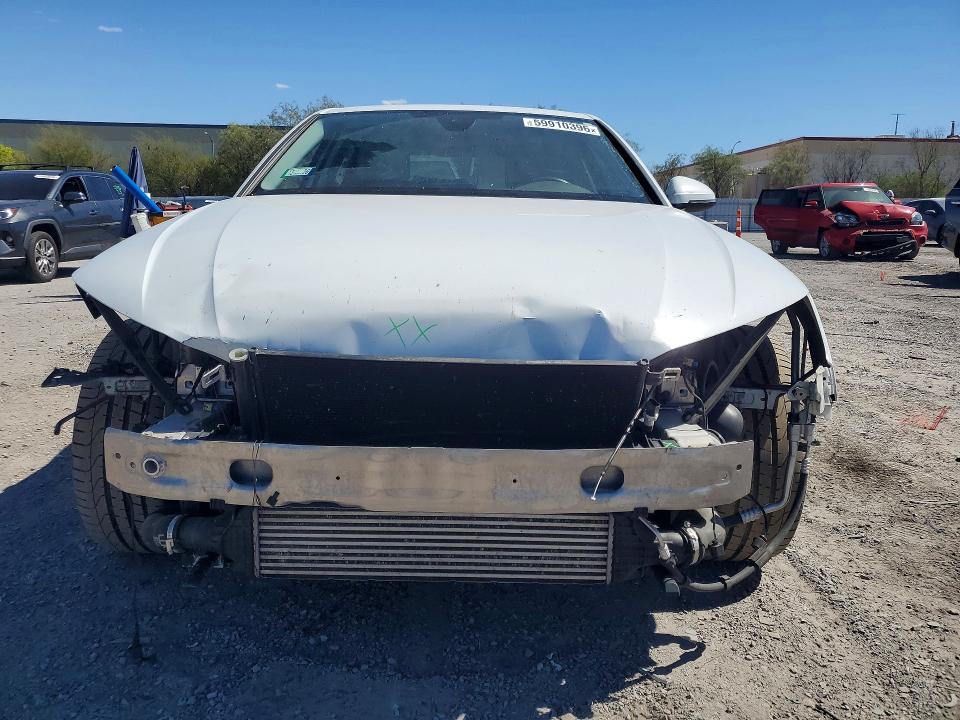 Photo 5 from auction – 2019 AUDI A4 with VIN WAUGMAF43KN015050