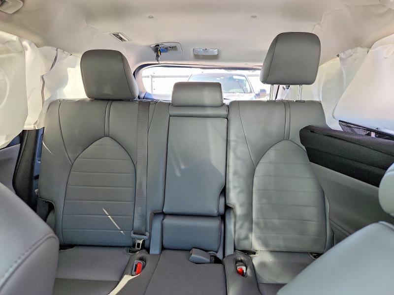 Photo 10 from auction – 2021 TOYOTA HIGHLANDER with VIN 5TDGZRAH2MS033971