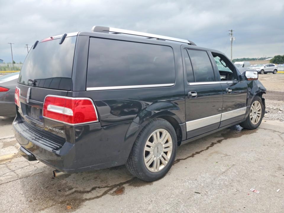 Photo 3 from auction – 2012 LINCOLN NAVIGATOR with VIN 5LMJJ3J51CEL08663