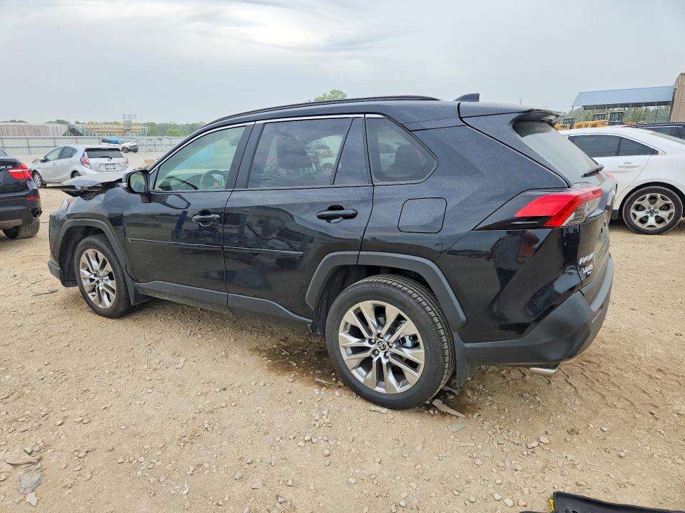 Photo 2 from auction – 2019 TOYOTA RAV4 with VIN JTMC1RFV7KD008609