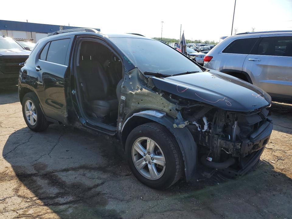 Photo 4 from auction – 2020 CHEVROLET TRAX with VIN 3GNCJLSB7LL114361