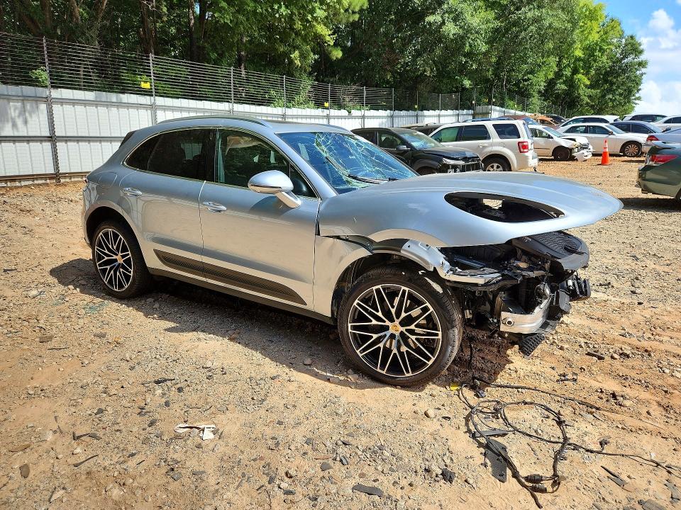Photo 4 from auction – 2025 PORSCHE MACAN with VIN WP1AA2A56SLB12423