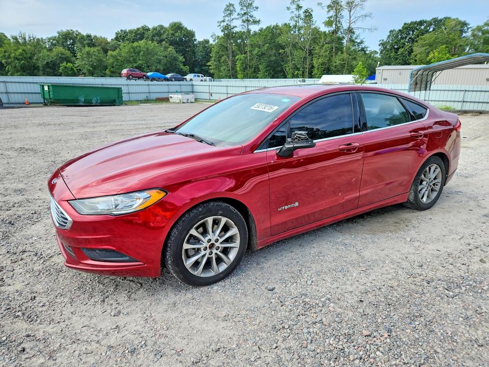 FORD FUSION 2017 with VIN 3FA6P0LU7HR316081 - Photo from auction