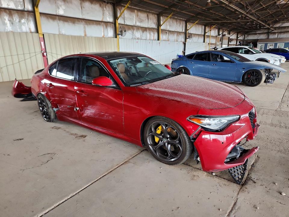 Photo 4 from auction – 2018 ALFA ROMEO GIULIA with VIN ZARFAECN4J7587801
