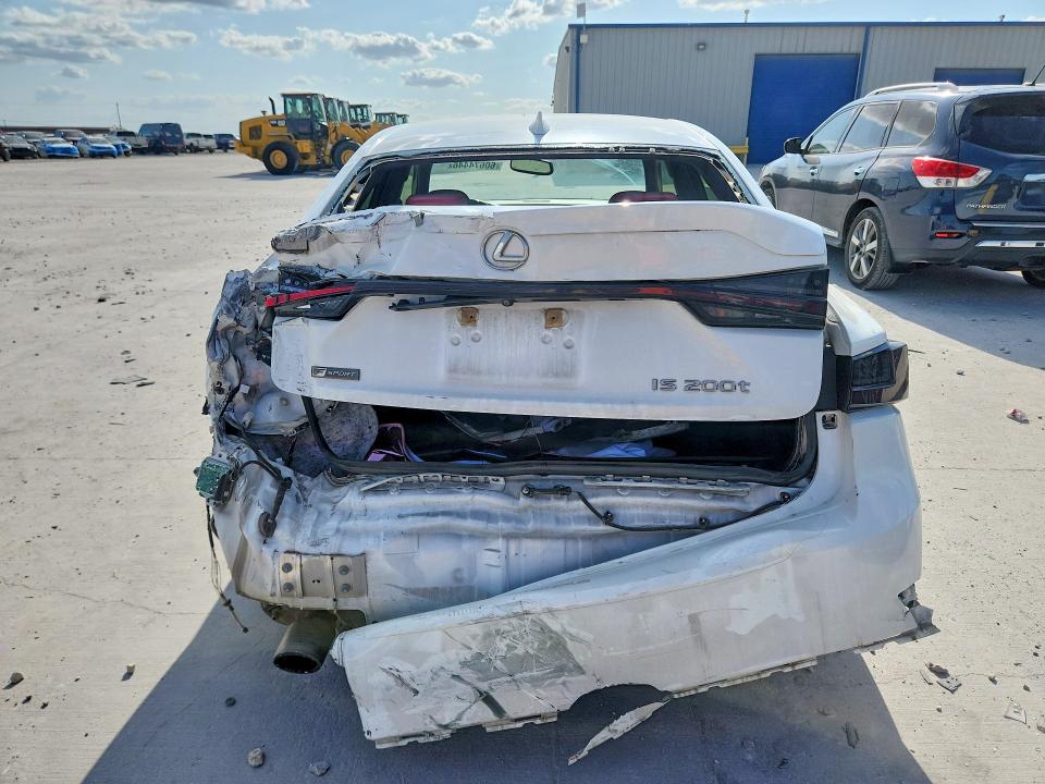 Photo 6 from auction – 2016 LEXUS IS with VIN JTHBA1D2XG5010358