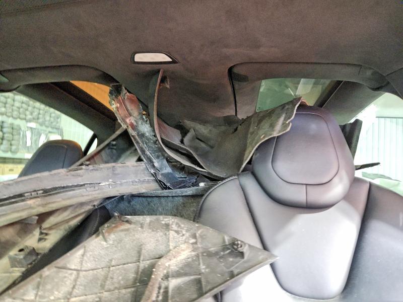 Photo 10 from auction – 2019 TESLA MODEL X with VIN 5YJXCDE21KF181993