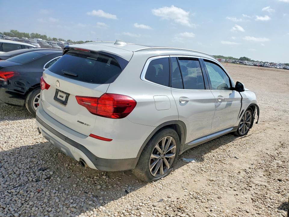 Photo 3 from auction – 2019 BMW X3 with VIN 5UXTR7C56KLF29359