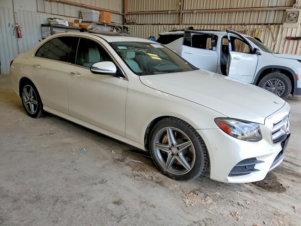 Zdjęcie 4 z aukcji – 2017 MERCEDES-BENZ E z VIN WDDZF4JB3HA049265