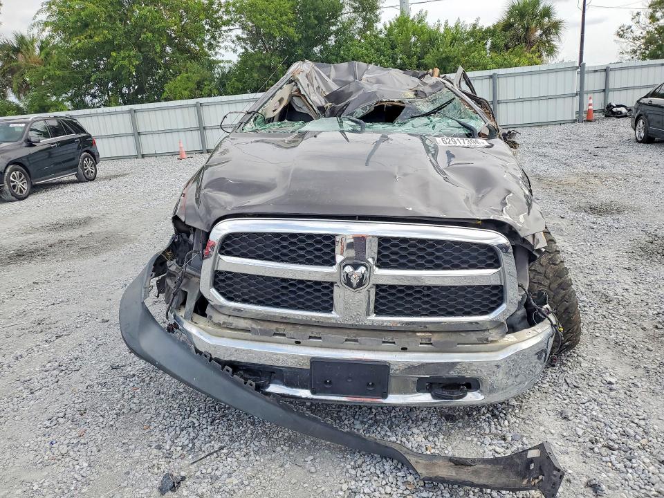 Photo 5 from auction – 2015 RAM 1500 with VIN 1C6RR7ST4FS673309