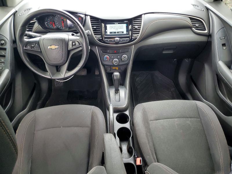 Photo 8 from auction – 2017 CHEVROLET TRAX with VIN 3GNCJNSB8HL270606
