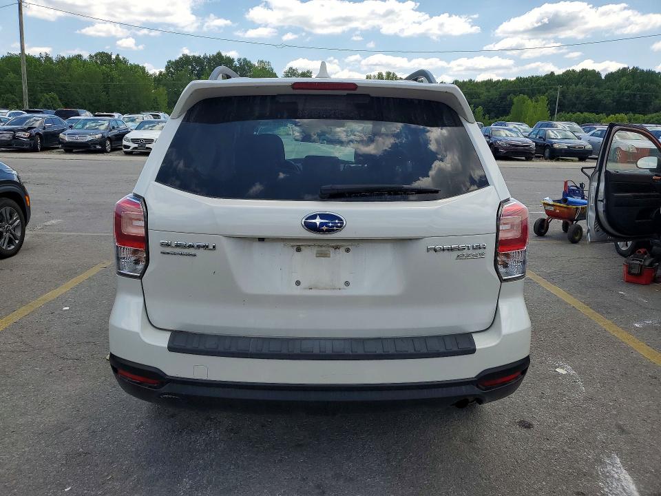 Photo 6 from auction – 2017 SUBARU FORESTER with VIN JF2SJAGC1HH516846