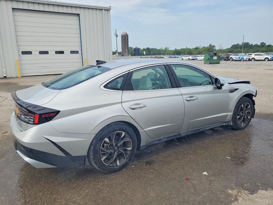 Photo 3 from auction – 2025 HYUNDAI SONATA with VIN KMHL64JA7SA488043